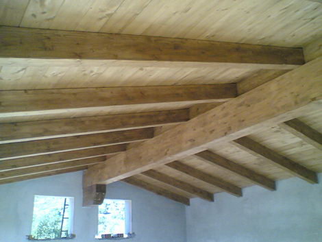 Lobina legnami strutture in legno, realizzazione e posa in opera ... Tetti in legno di castagno