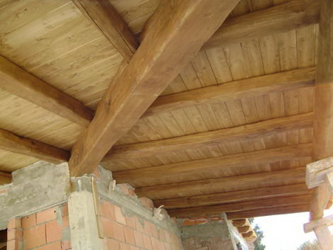 Lobina legnami strutture in legno, realizzazione e posa in opera ... Tetti in legno di castagno